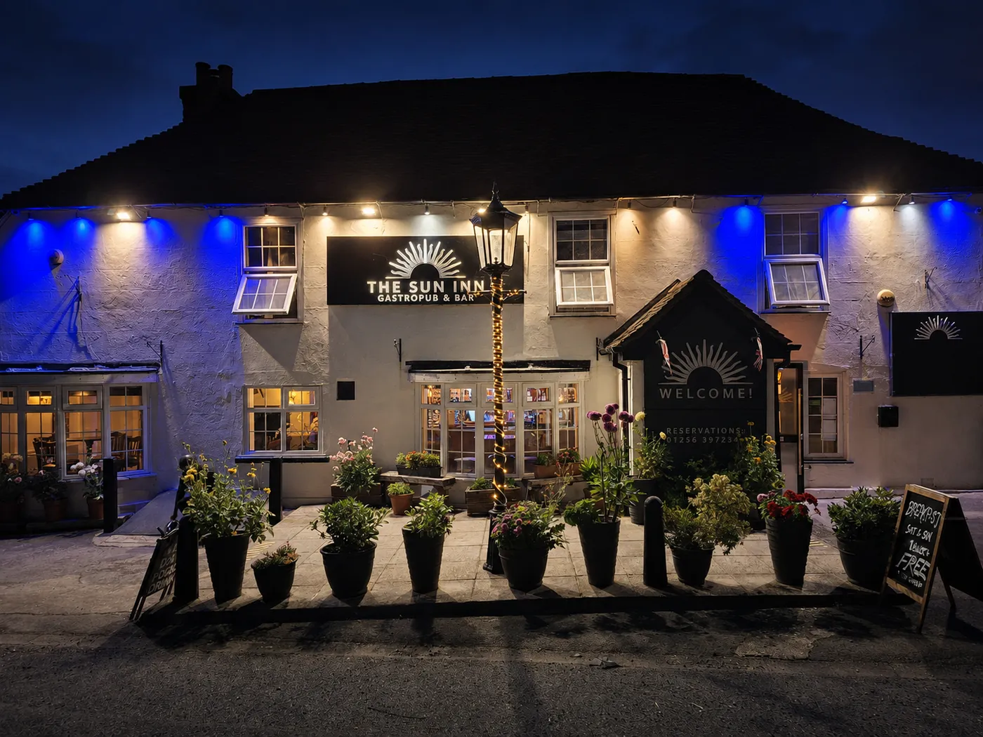 The Sun Inn Dummer Coaching Inn Exterior & Grounds